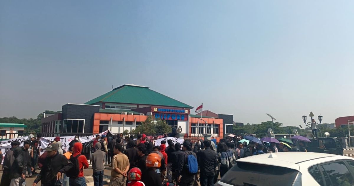 Kepung Kantor Dispora Kabupaten Bogor, Ini Tuntutan Suara Aksi Mahasiswa Bogor Soal Proyek Puluhan Miliar Rupiah