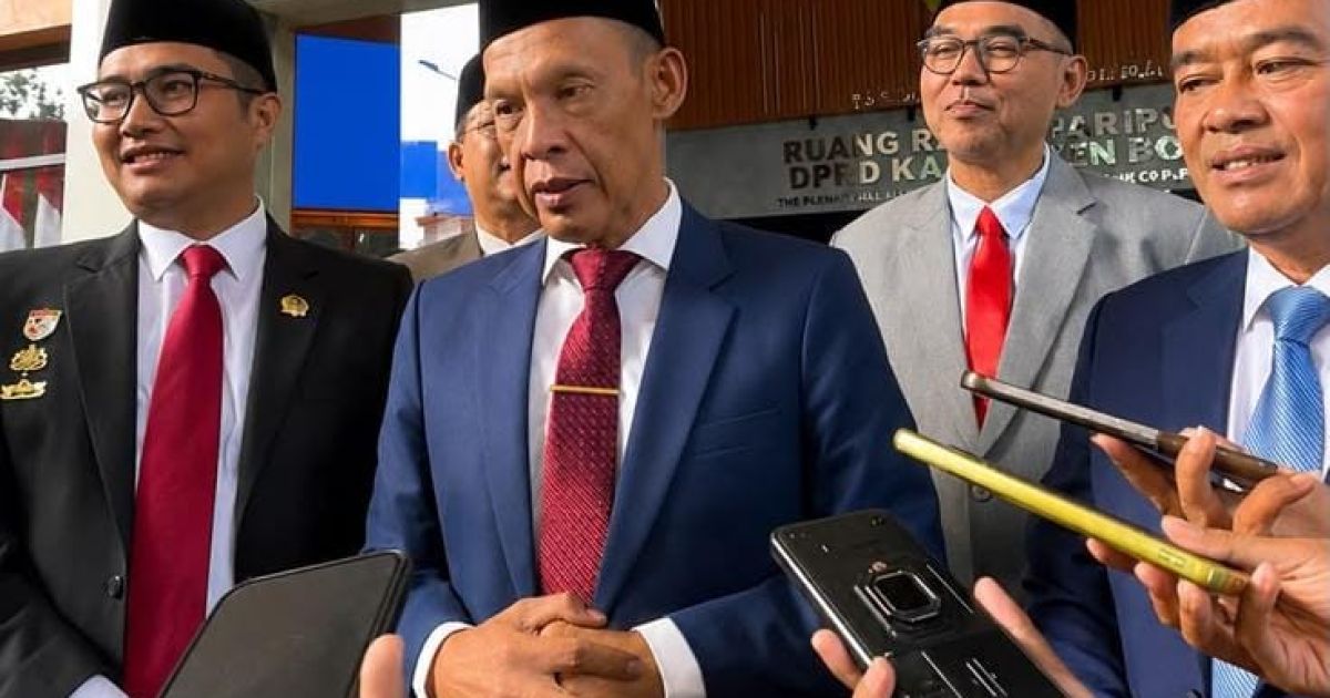 Wakil Bupati Bogor Dorong CSR ANTAM untuk Perbaikan SDN Cadas Leueur di Nanggung