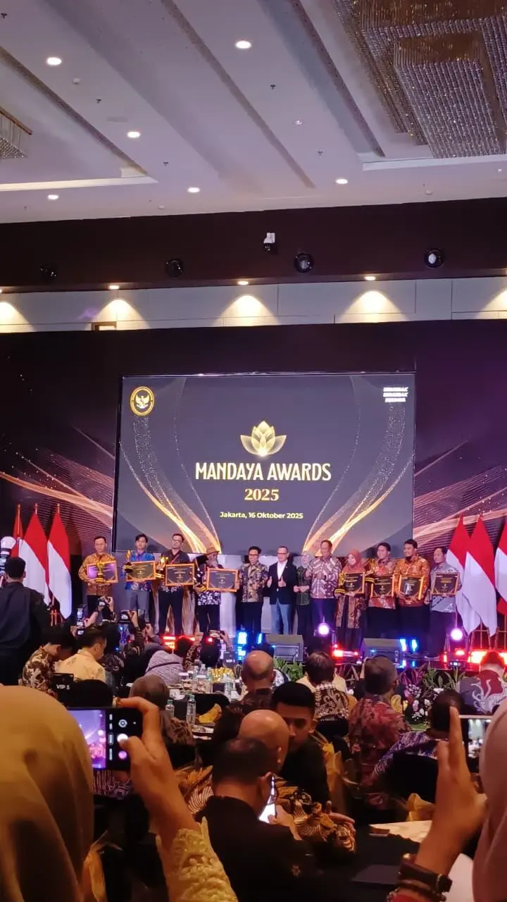 Gagasan Satu Desa Satu Wirausaha Bikin Kader HMI MPO Cabang Kabupaten Bogor Raih Penghargaan Mandala Awards 2025