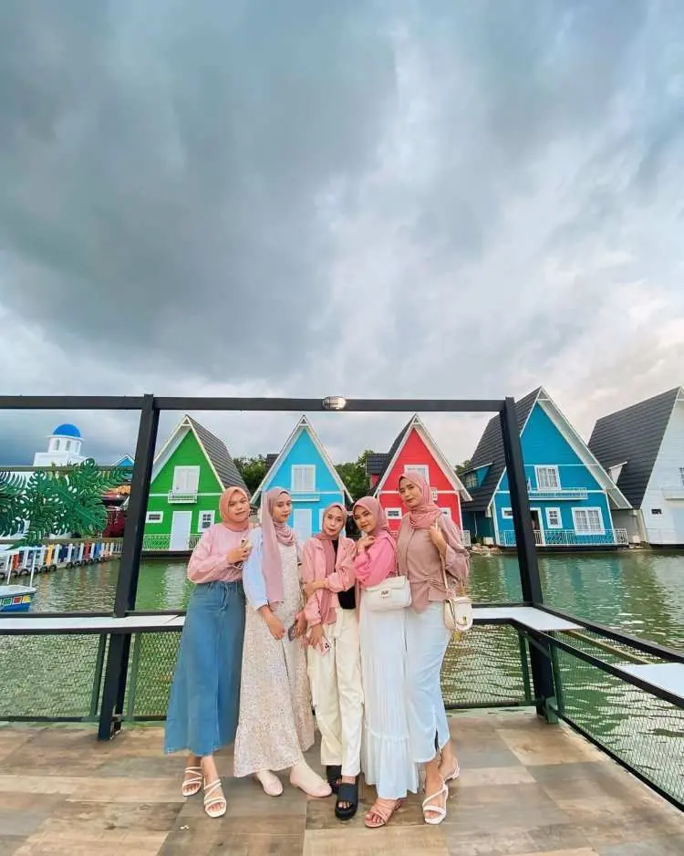 Bak Santorini Yunani, Wisata Alam Oasis Sukabumi Suguhkan Liburan Ala Eropa
