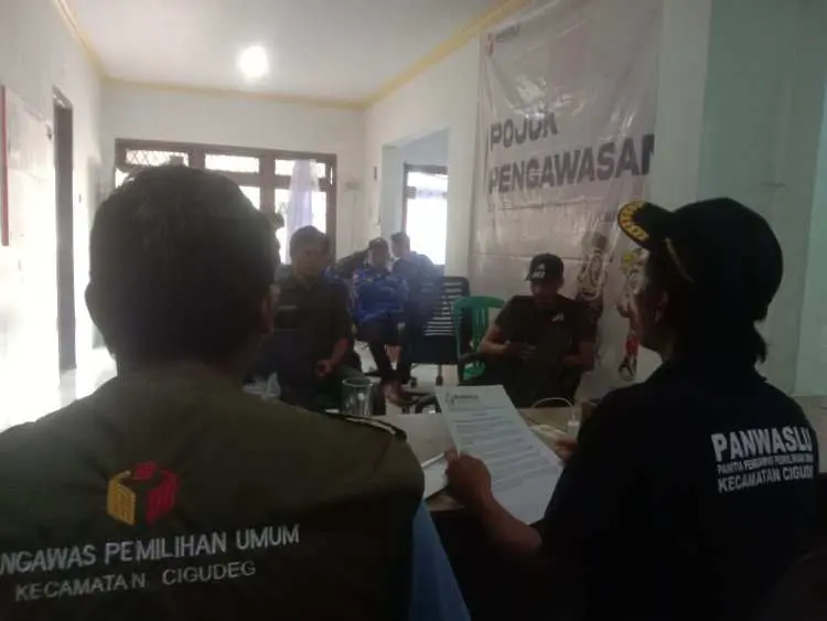 Panwaslu Kecamatan Cigudeg Gelar Persiapan Pengawasan Logistik Pemilu