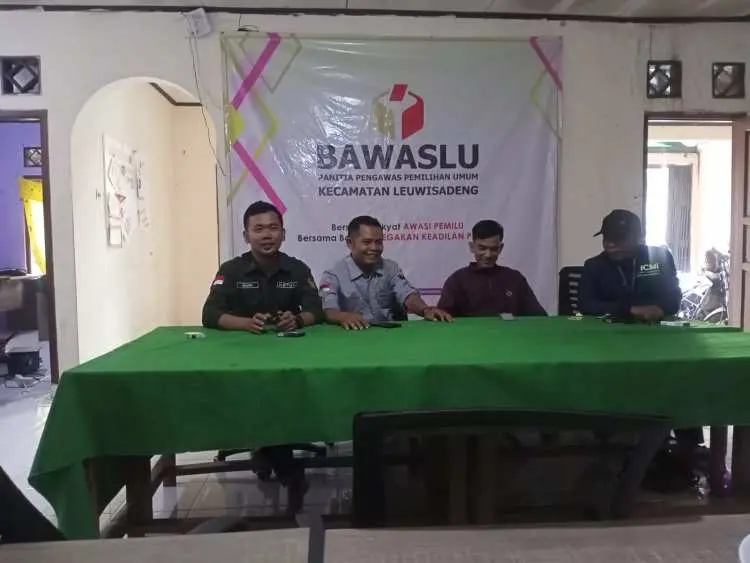Panwascam Leuwisadeng Siap Awasi Distribusi Logistik Pemilu 2024