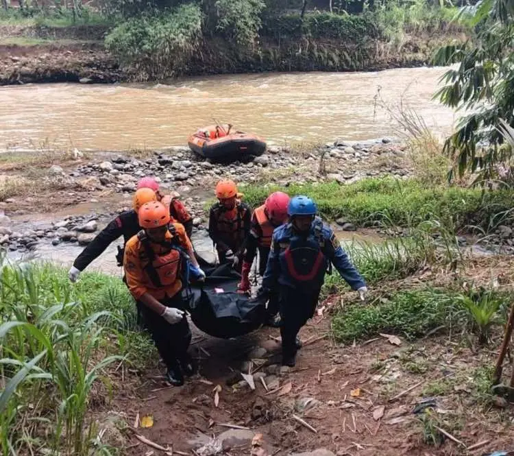 Dua Hari Pencarian, Tim Sar Gabungan Temukan Korban yang Tenggelam Curug Cigamea Pada Radius 10 KM