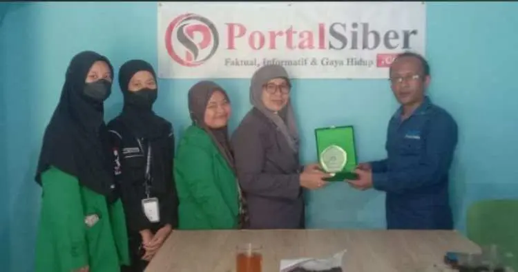IUQI Tutup Program Magang Di PortalSiber, Sekjen PWI Kabupaten Bogor :  Regenerasi Jurnalis Masa Depan