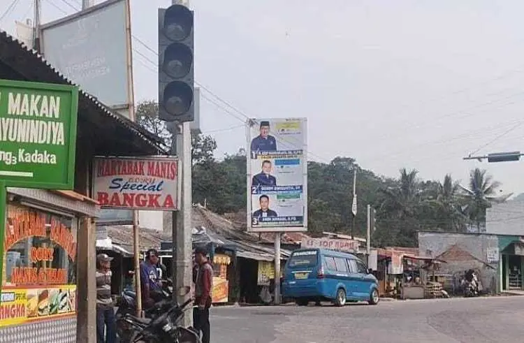 Satpol PP Dan PKD Jasinga Sudah Copot Spanduk Caleg yang Salahi Aturan, Kok Kecamatan Cigudeg Belum? ini Alasannya