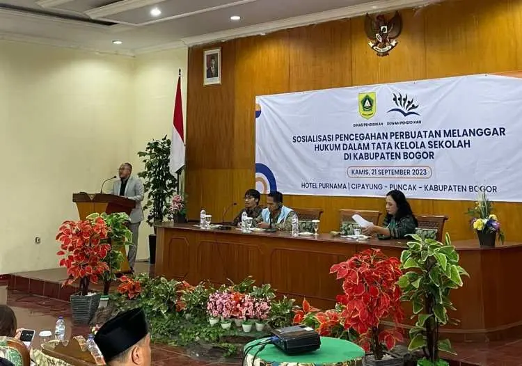 Tenaga Pendidik di Kabupaten Bogor Dapat Penyuluhan Hukum Dari DPC PERADI Kabupaten Bogor
