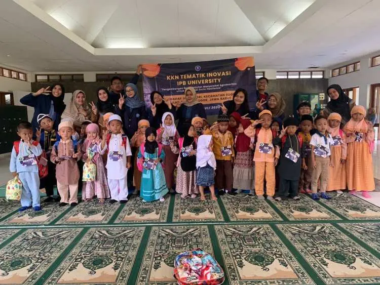 TK Lebah Ceria Dikunjungi Mahasiswa IPB, Kenalkan Budaya Sensor Mandiri Untuk Anak