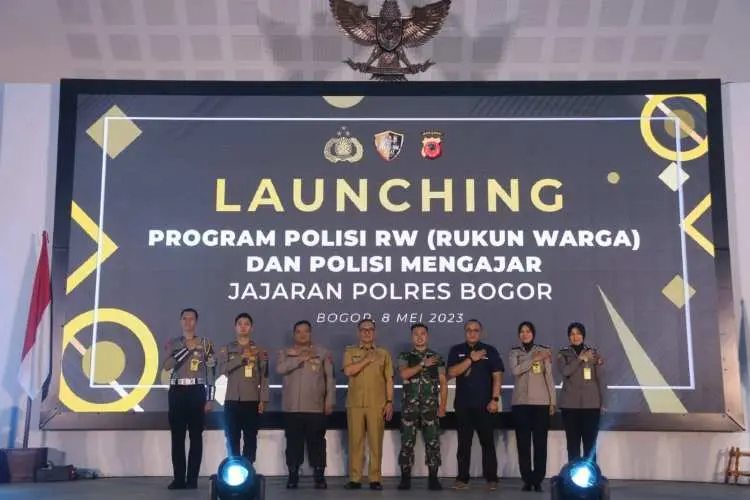 Plt Bupati Bogor Bersama Kapolres Bogor Launching Polisi RW