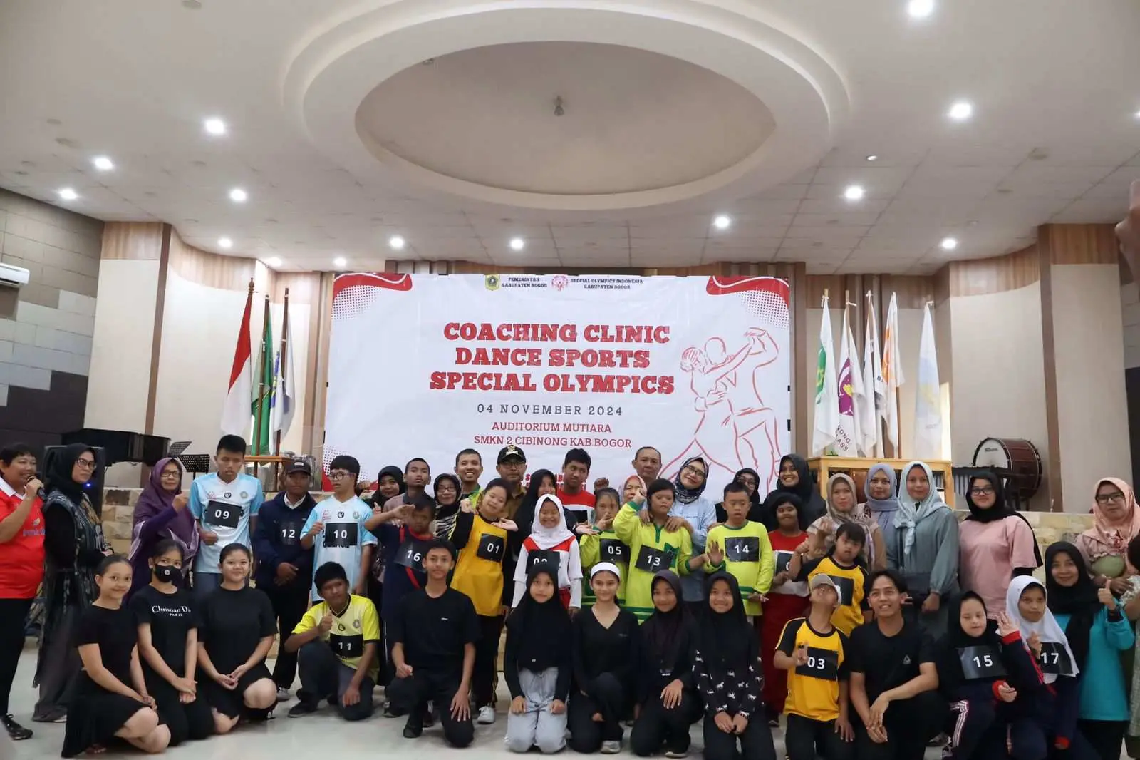 SOIna Kabupaten Bogor Gelar Coaching Clinic Dance Sport di SMKN 2 Cibinong