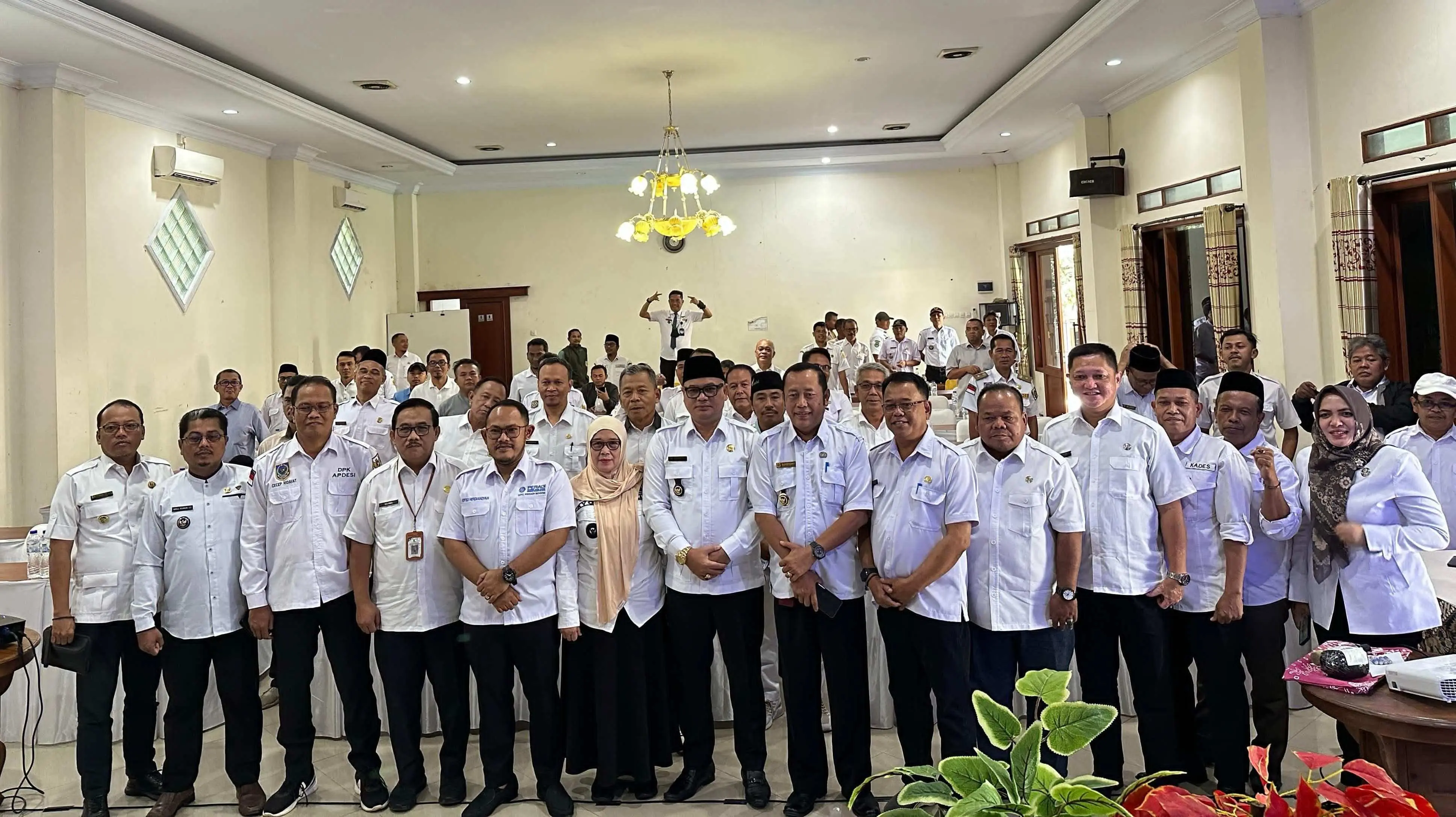Bimtek Kesbangpol Bagi Kepala Desa Diapresiasi Ketua DPC Peradi Kabupaten Bogor
