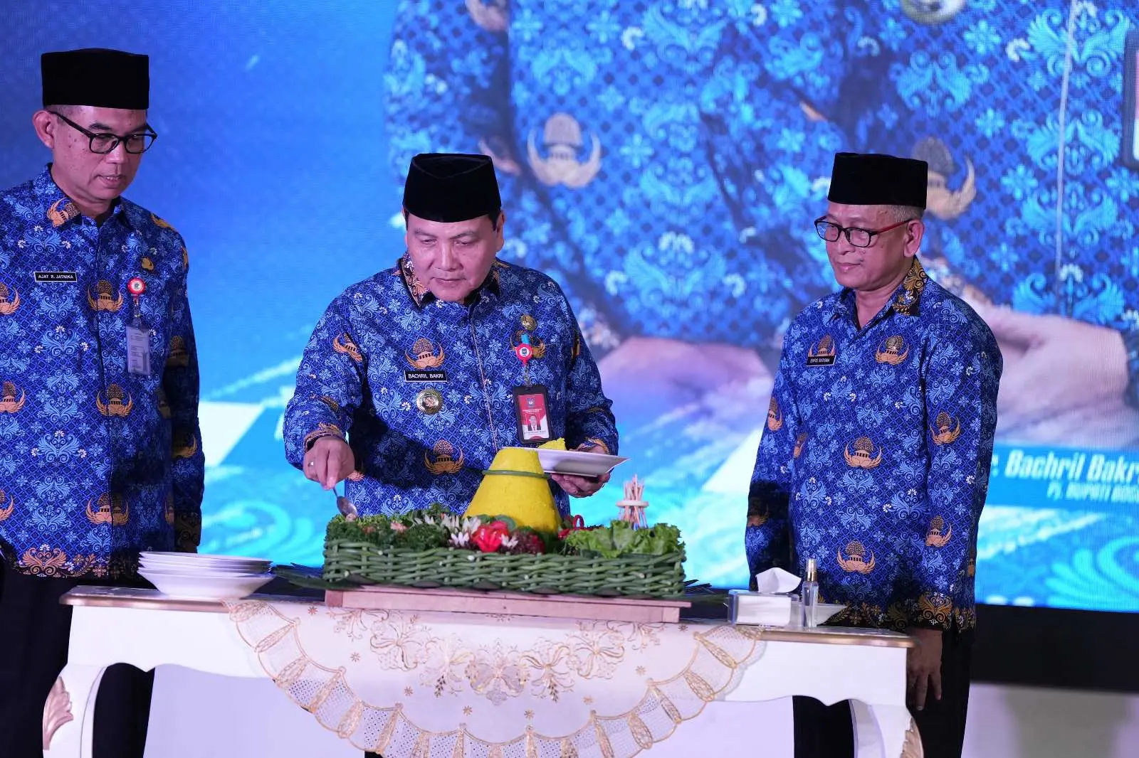 HUT Ke-53 KORPRI, Pj Bupati Bogor Ingatkan ASN Kabupaten Bogor Agar Implementasikan ASN BerAKHLAK