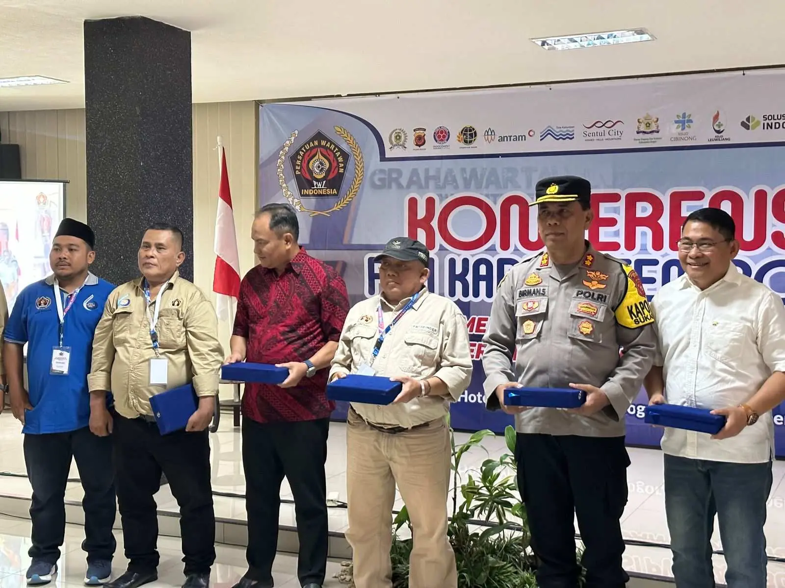 Pj Bupati Bogor Bachril Bakri : PWI Bogor Tak Hanya Pengawas, Tapi Juga Mitra Pemerintah Jadi Jembatan Informasi yang Kuat