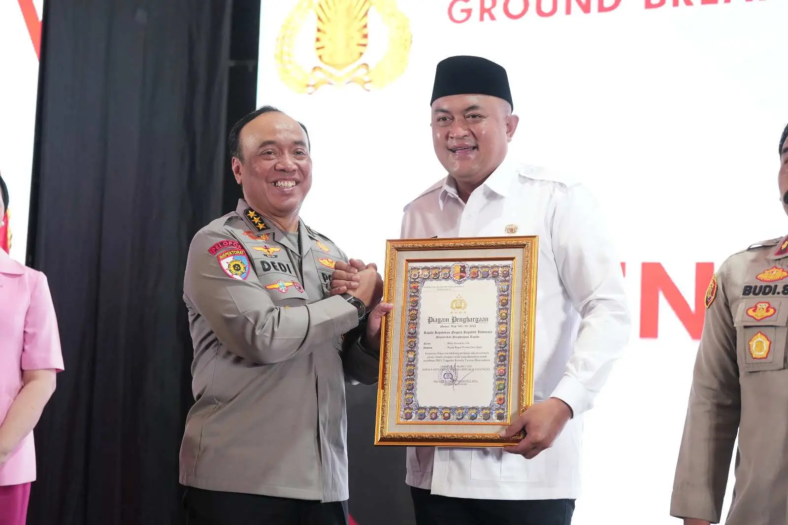 Bupati Rudy Susmanto Dapat Penghargaan dari Kapolri