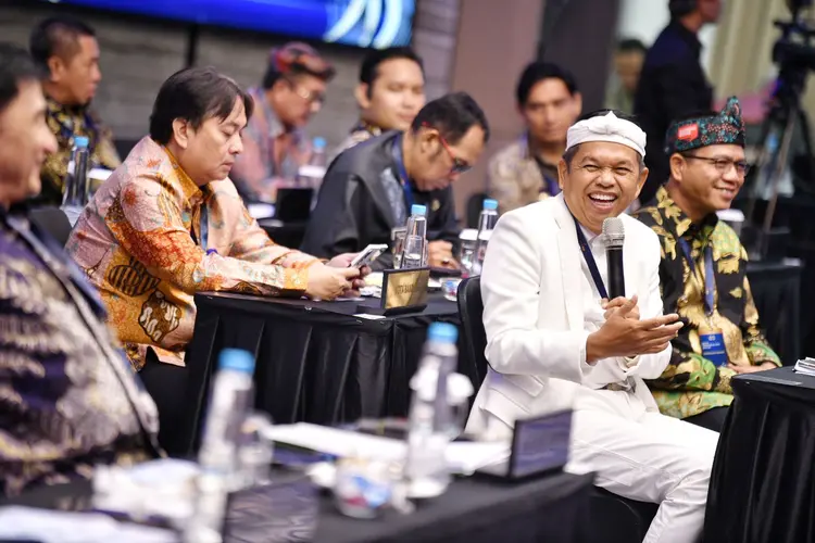 Ajat Rochmat Jatnika Soroti Penurunan Dividen Bank BJB di RUPS Tahunan 2024