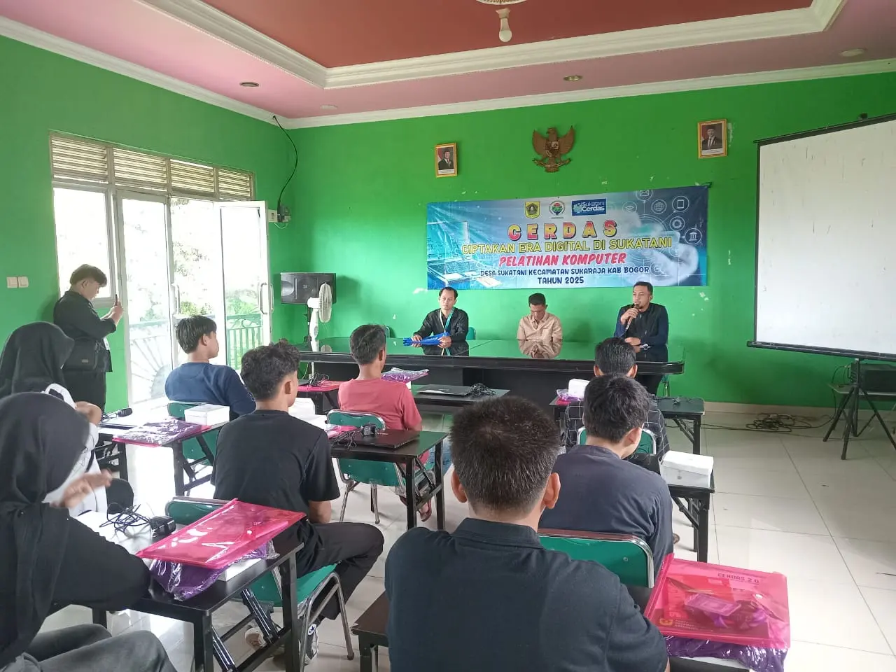 Transformasi Digital Desa Sukatani Dimulai lewat Program CERDAS 2.0