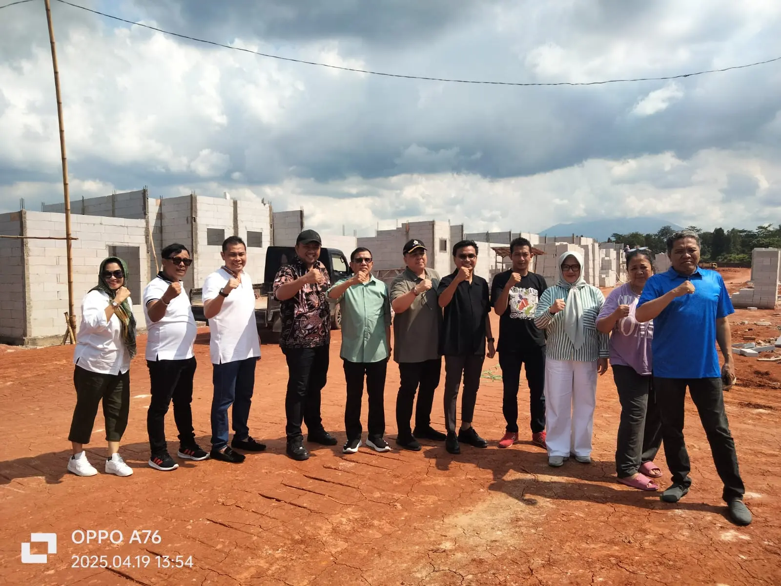Hendry CH Bangun Turun Langsung ke Lokasi Rumah Subsidi Wartawan di Kota Serang