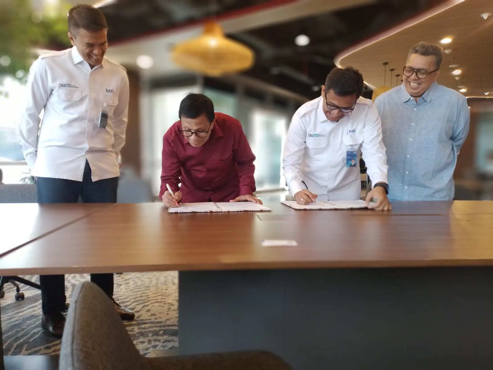 BTN dan PWI Resmi Serahkan 100 Unit Rumah Subsidi Wartawan Jabodetabek