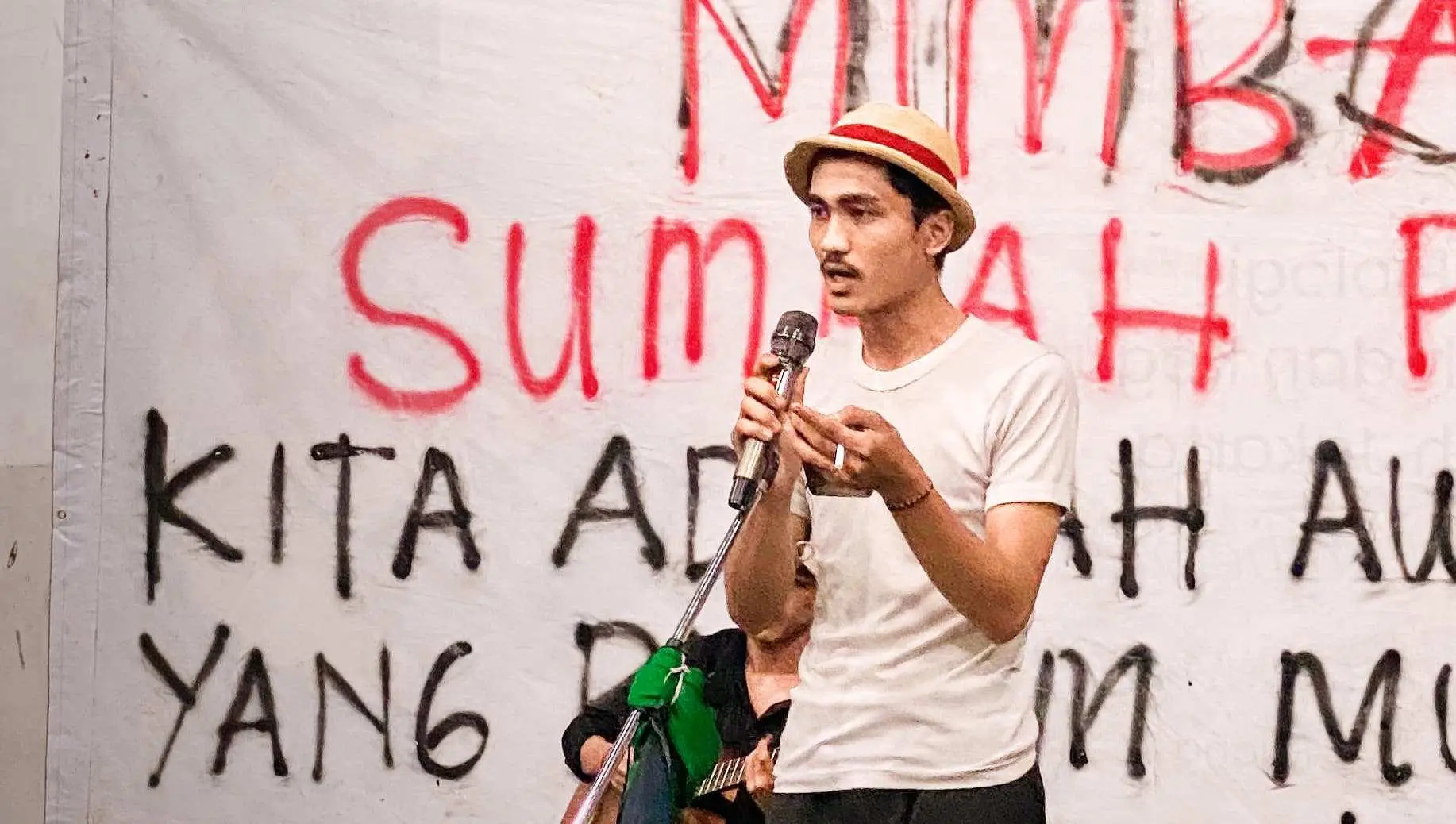 Partai Politik Kita: Institusi Demokrasi atau Alat Transaksi Kekuasaan?