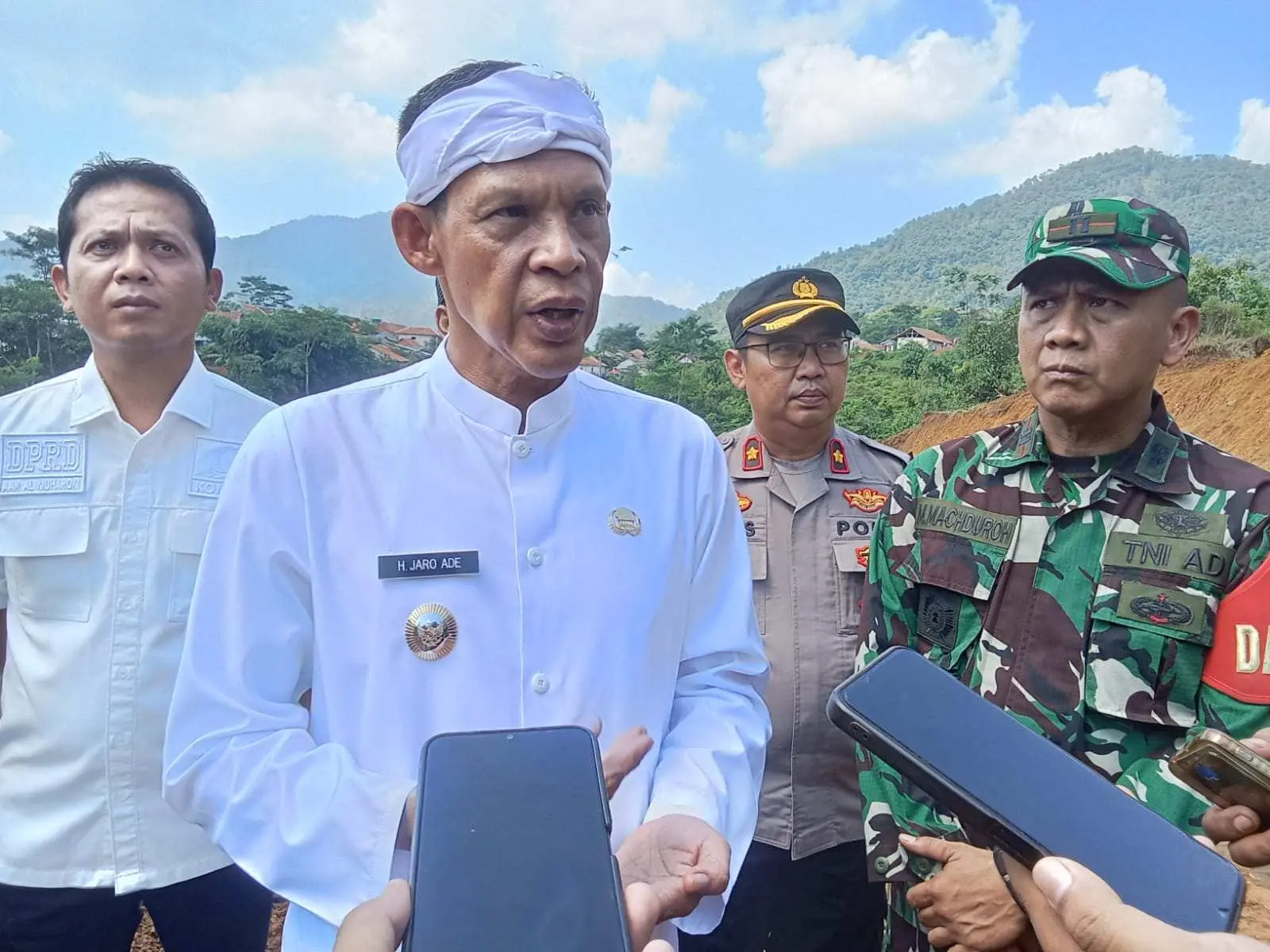 Pembangunan Huntap Cileuksa Dikebut, Jaro Ade Targetkan Rampung Akhir 2025