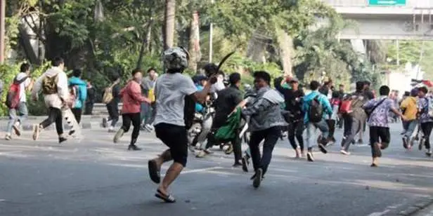 Kenakalan Remaja di Kota Besar Meningkat, Sekolah dan Orang Tua Harus Waspada