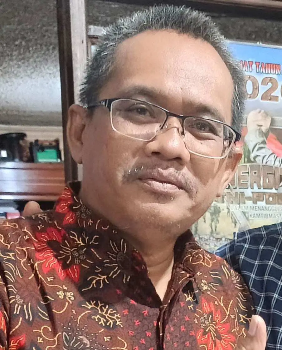 Mengapa Memilih Harus Hendry Ch Bangun ?