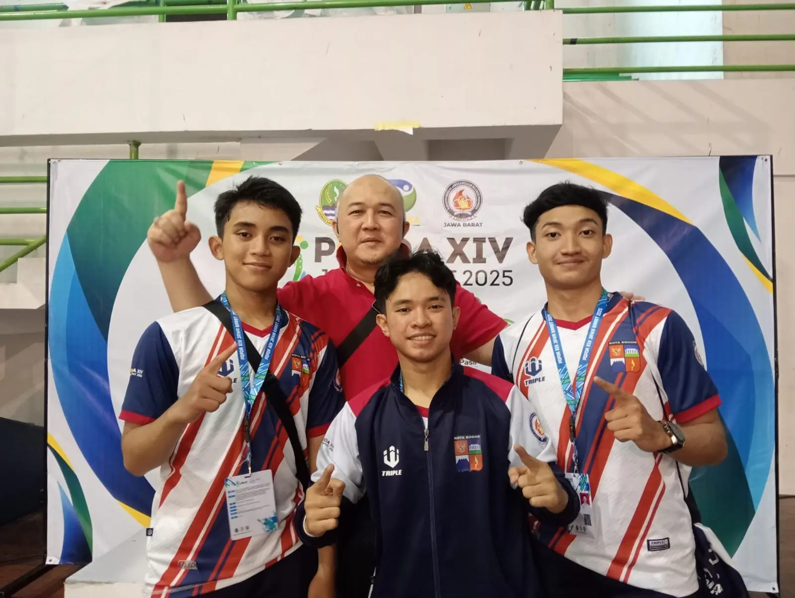 Tim Karate Kota Bogor Bawa Pulang Emas KATA Beregu Putra