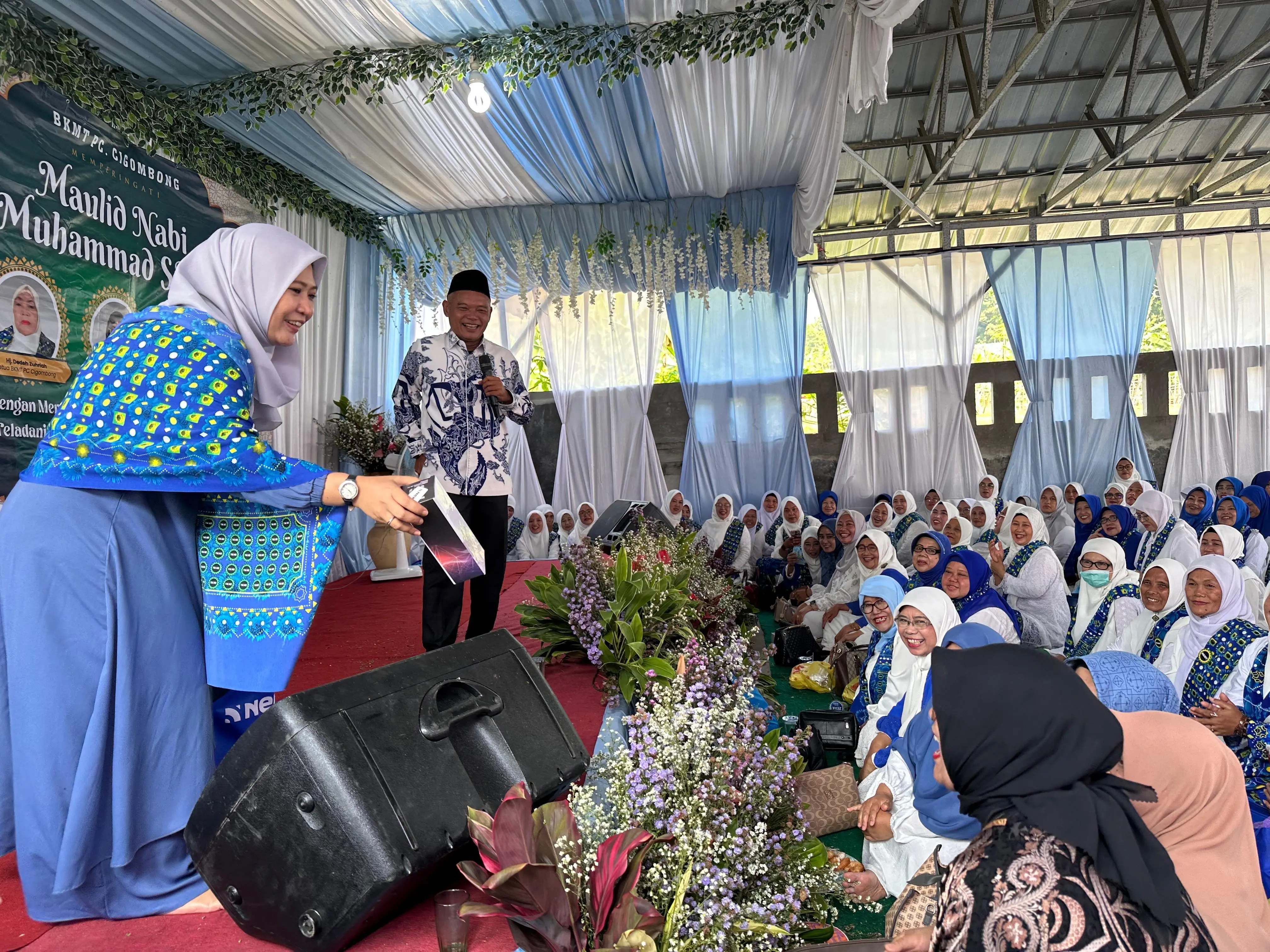 Kang Dechan Sambangi Kecamatan Cigombong Gelar Dialong Bersama Ibu-ibu Majelis Taklim