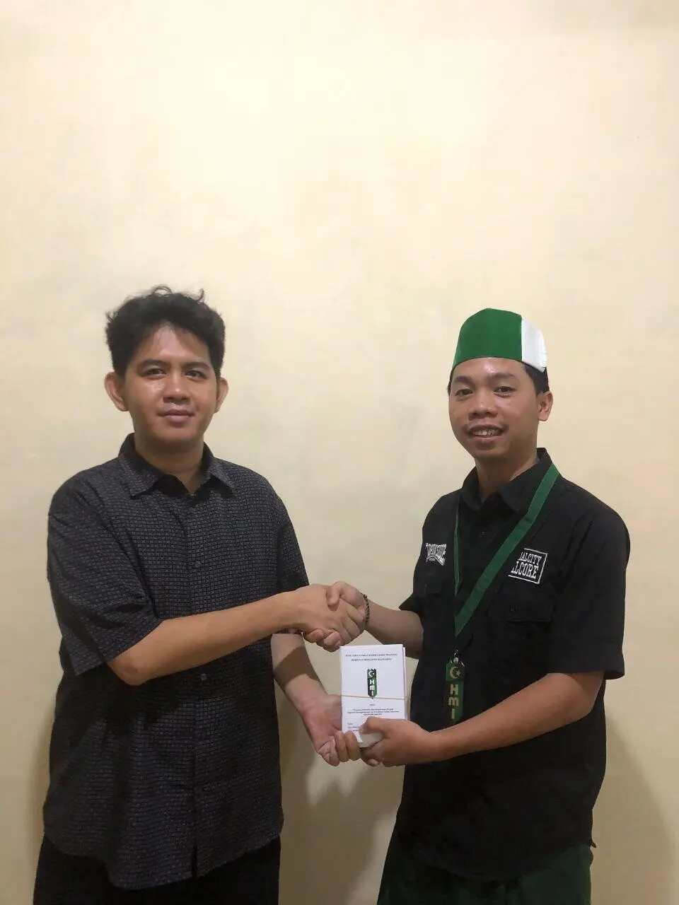 FISA HMI-MPO Perkuat Kaderisasi HMI Cabang Bogor Lewat 200 Buku Saku Basic Training
