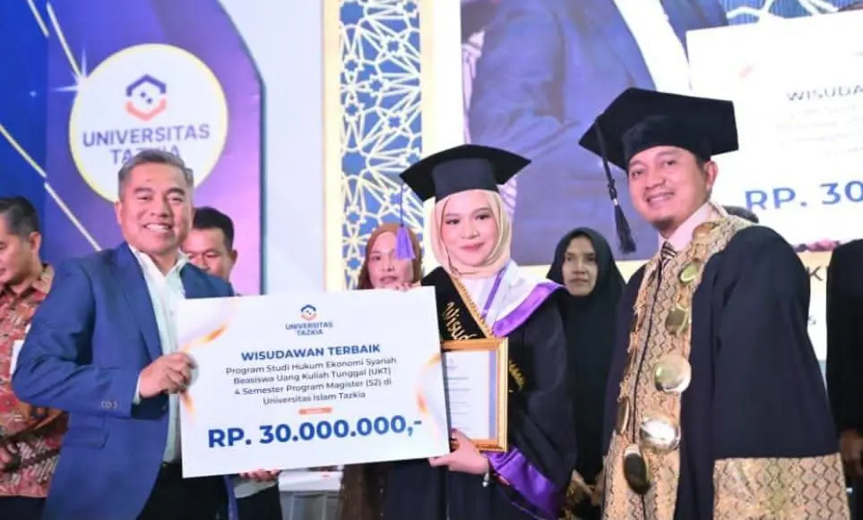 Wisuda XXI Universitas Tazkia Lahirkan Talenta Ekonomi Syariah Berdaya Saing Internasional