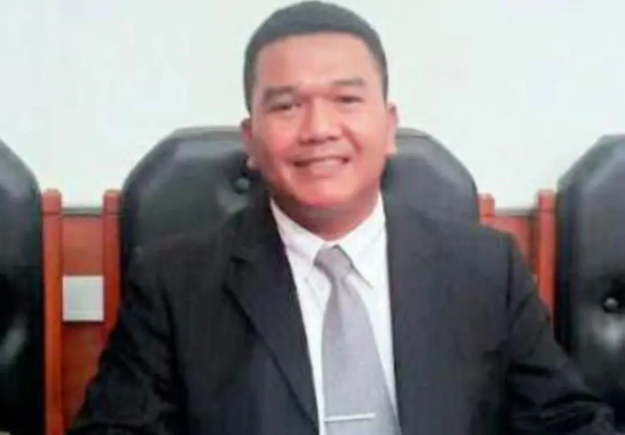 Raymond Rivaldi Manalu, Profil Pengacara Muda Berpengalaman yang Siap Membela Keadilan