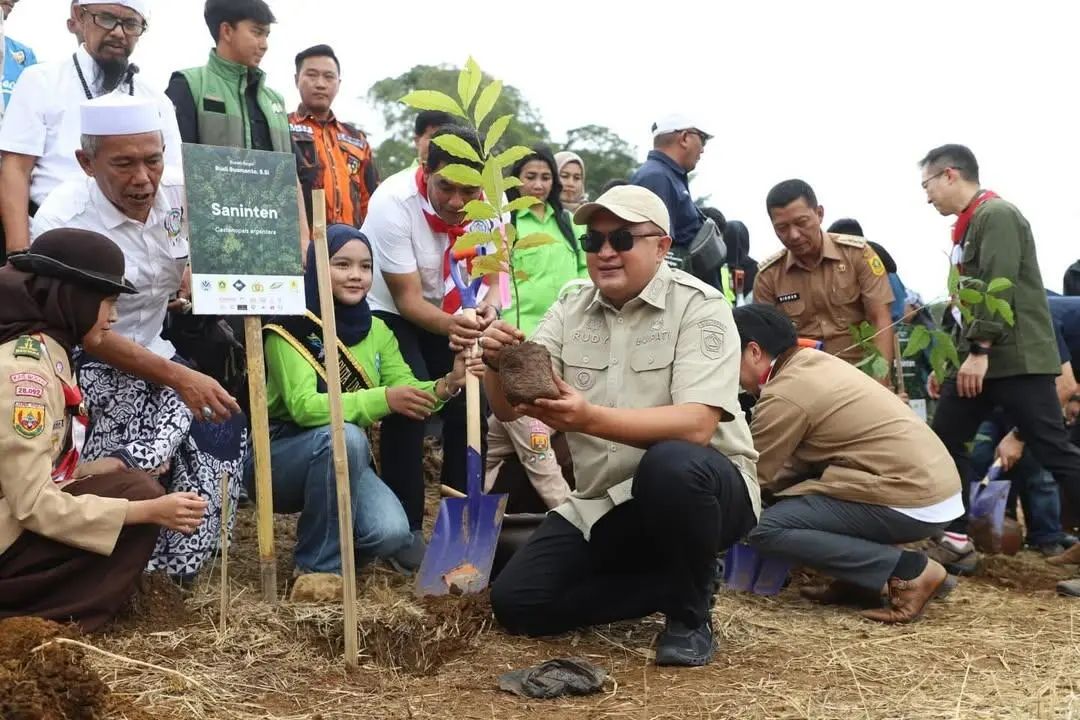 Pemkab Bogor Terbitkan Intruksi Bupati Tentang Percepatan Penanaman Pohon