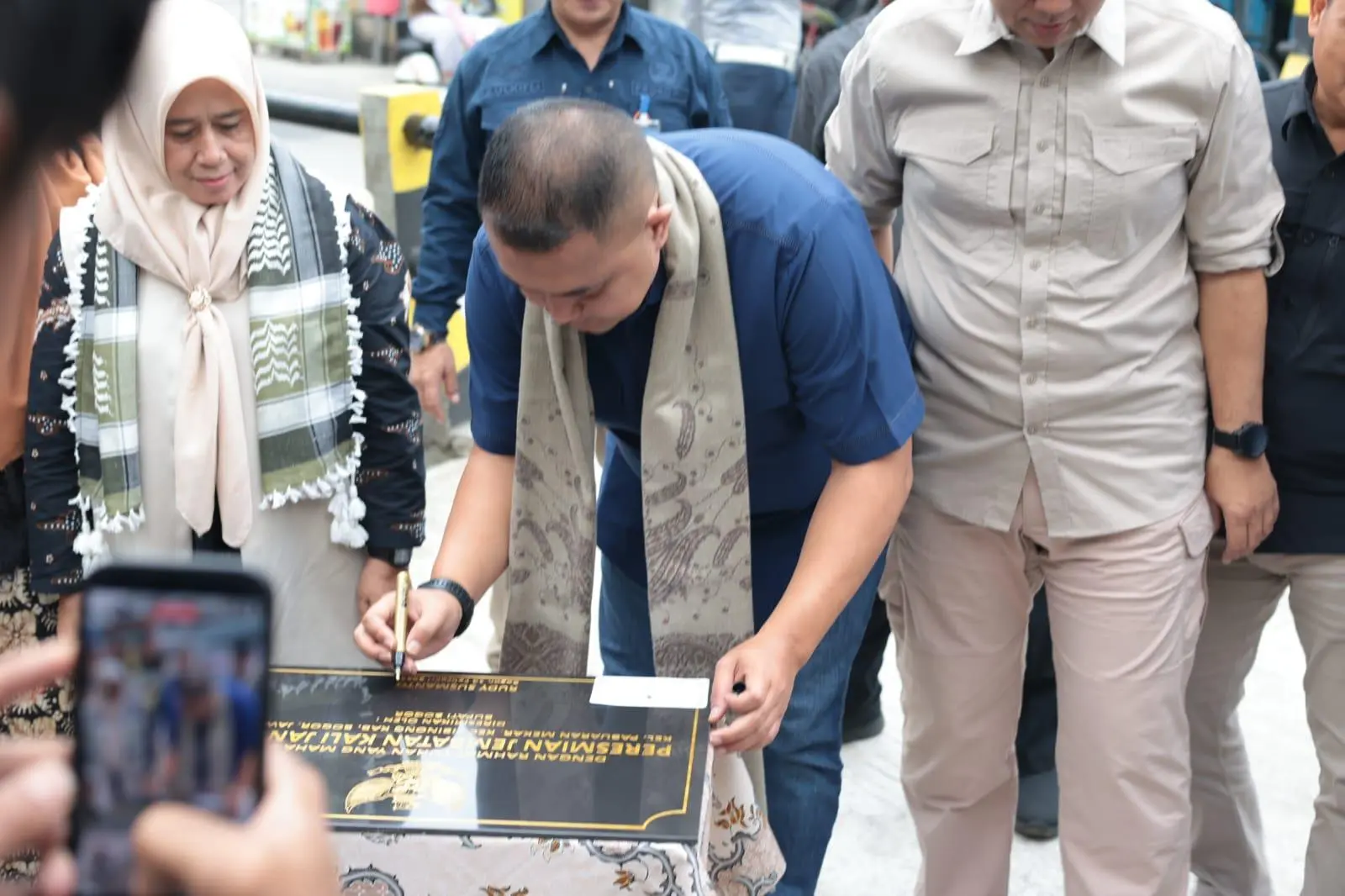 Bupati Bogor Resmikan Kali Jantung di Kelurahan Pabuaran