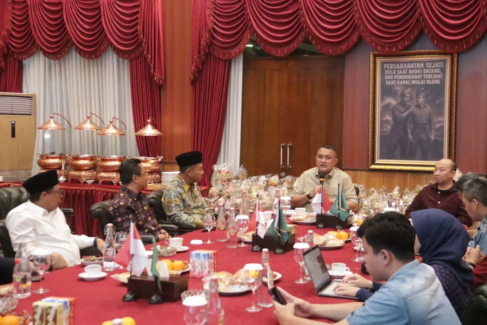 Bupati Bogor Dukung Fatwa Haram MUI Tentang Membuang Sampah Sembarangan