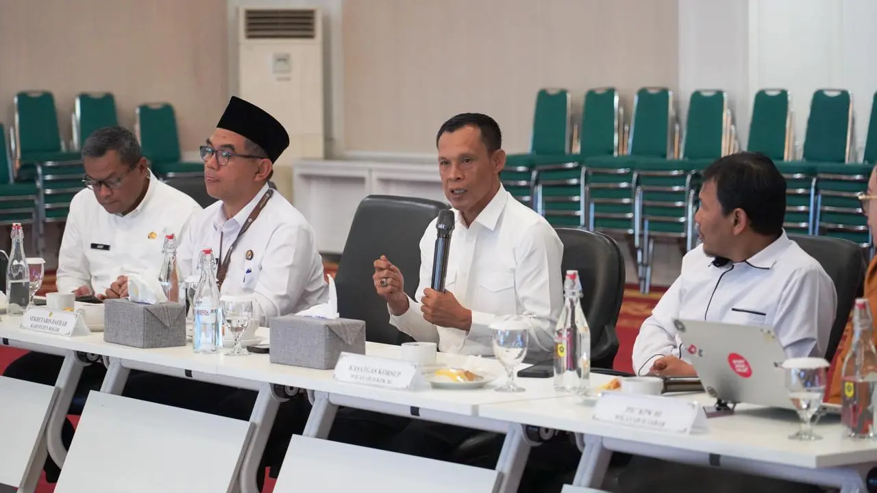 Wabup Jaro Ade Didampingi KPK Bahas Tata Kelola Tambang MBLB dan Alih Fungsi Lahan