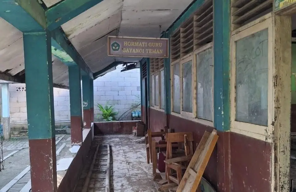 350 Siswa di Tenjo Kabupaten Bogor Kehilangan Kelas dan Perpustakaan