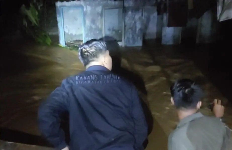 Sungai Meluap, Banjir Kepung Rengasjajar Cigudeg Kabupaten Bogor