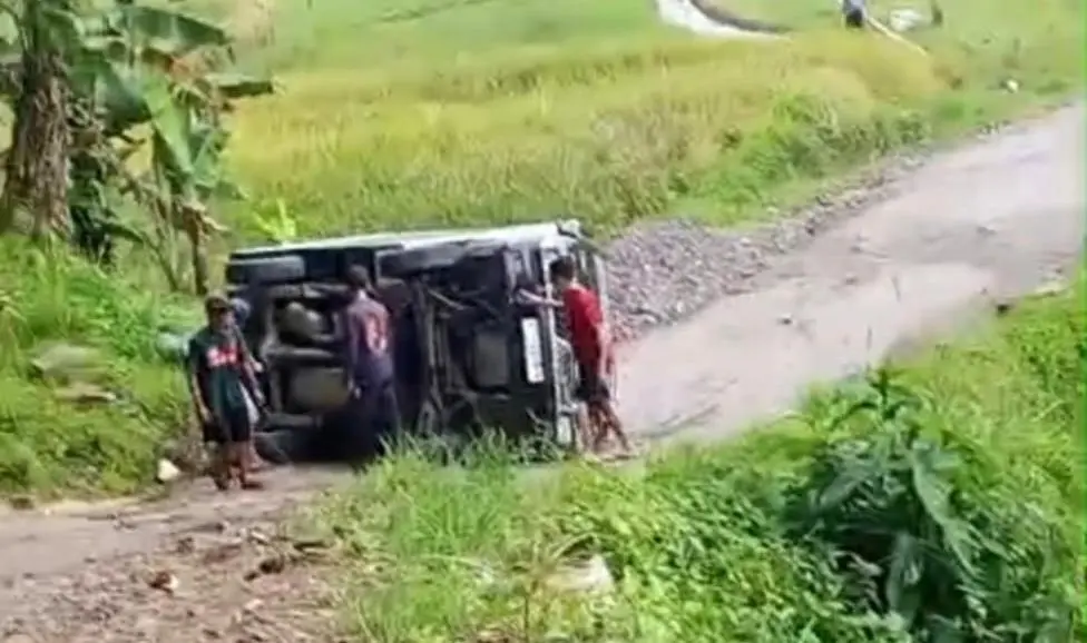 KNPI Nanggung Desak Pemkab Bogor Perbaiki Jalan Rusak di Citumbuk