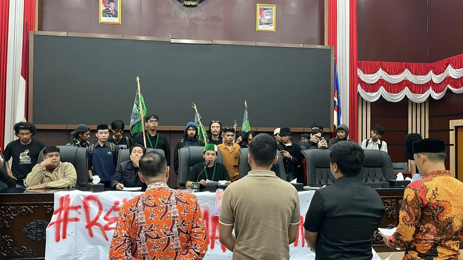 Geruduk DPRD hingga Istana, HMI MPO Bogor Gaungkan Reformasi Pendidikan